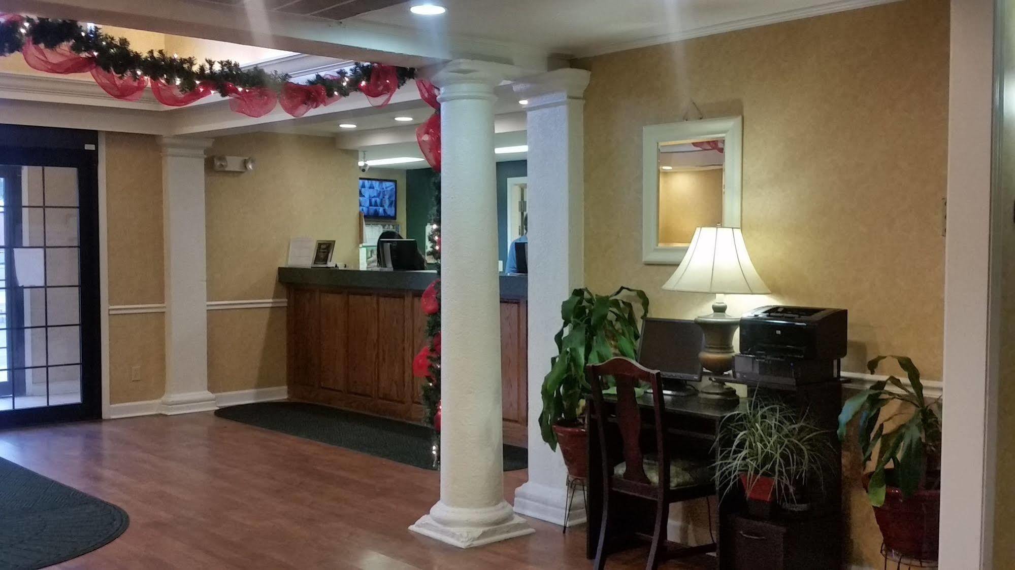 Baymont By Wyndham Lafayette Airport Ξενοδοχείο Εξωτερικό φωτογραφία